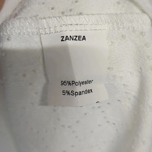 Women's Eyelet Lace Sleeveless Tank Top Blouse Flowy Cottagecore Size Large NWT - Picture 6 of 7